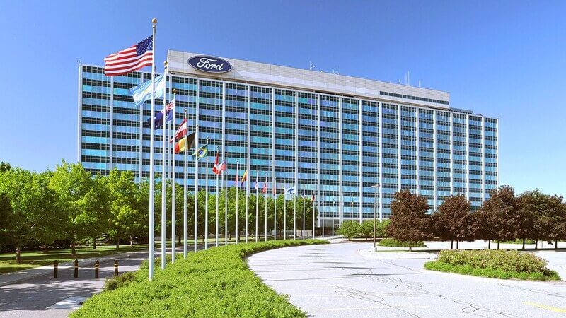ford motors corporate office